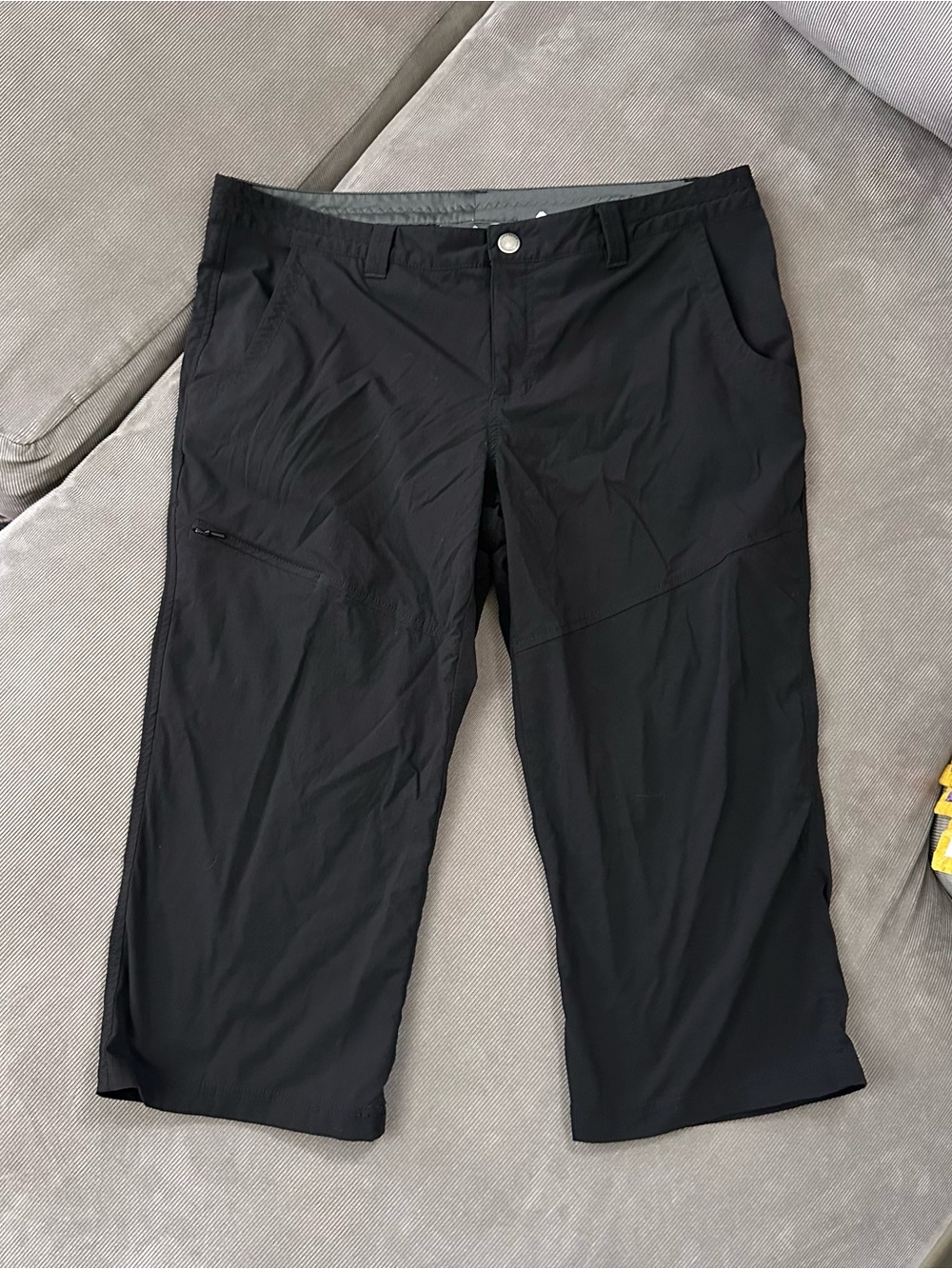 Eddie Bauer Womens Nylon Blend Stretch Capri Black Cargo Hiking Pants Sz 14